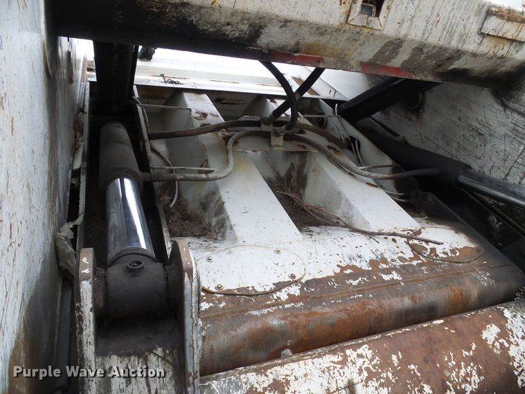 image for item DB2237 2005 Sterling L-Line refuse truck