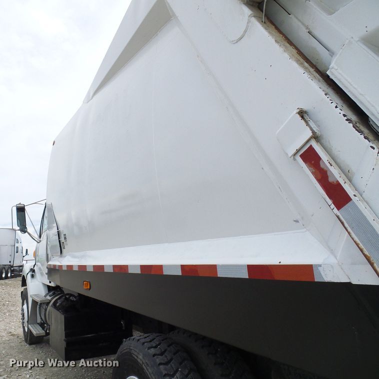 image for item DB2237 2005 Sterling L-Line refuse truck