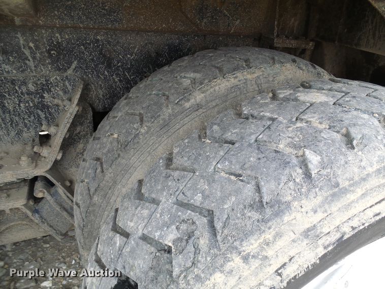 image for item DB2237 2005 Sterling L-Line refuse truck