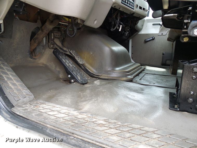 image for item DB2237 2005 Sterling L-Line refuse truck