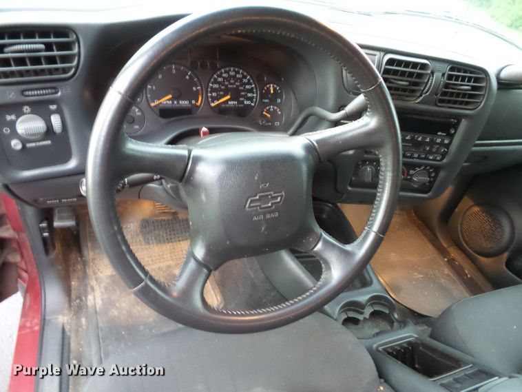 image for item DC4534 2003 Chevrolet S10 Ext. Cab pickup truck