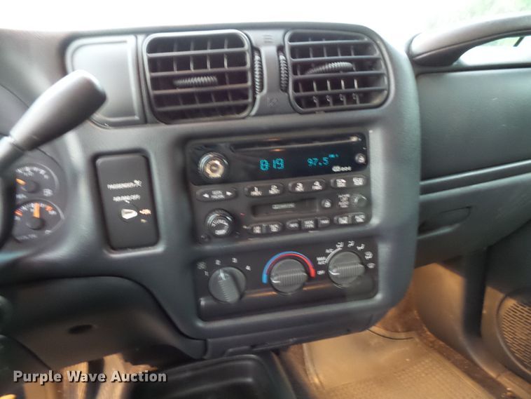 image for item DC4534 2003 Chevrolet S10 Ext. Cab pickup truck