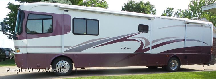 image for item DC5107 2000 Freightliner 38WDD Endeavor Holiday Rambler RV