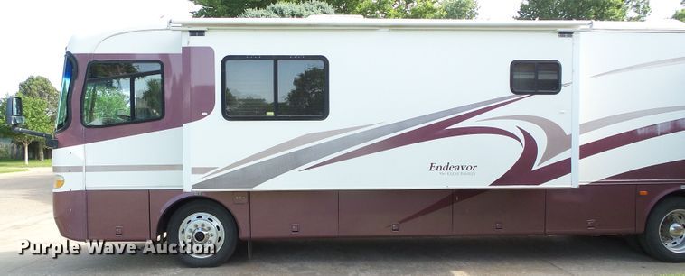 image for item DC5107 2000 Freightliner 38WDD Endeavor Holiday Rambler RV