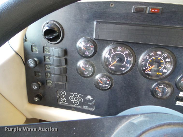 image for item DC5107 2000 Freightliner 38WDD Endeavor Holiday Rambler RV