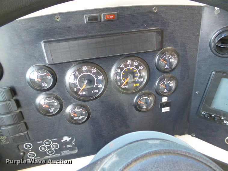 image for item DC5107 2000 Freightliner 38WDD Endeavor Holiday Rambler RV