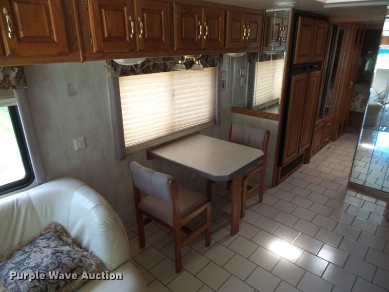 image for item DC5107 2000 Freightliner 38WDD Endeavor Holiday Rambler RV