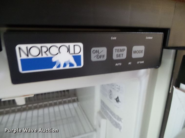 image for item DC5107 2000 Freightliner 38WDD Endeavor Holiday Rambler RV