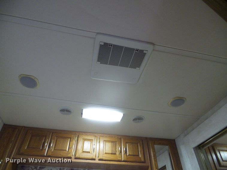 image for item DC5107 2000 Freightliner 38WDD Endeavor Holiday Rambler RV