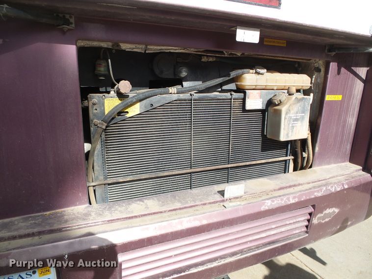 image for item DC5107 2000 Freightliner 38WDD Endeavor Holiday Rambler RV