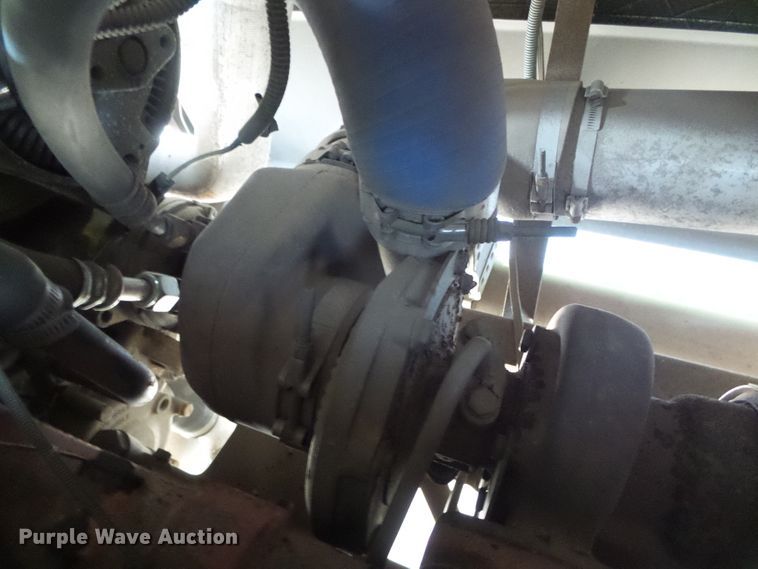 image for item DC5107 2000 Freightliner 38WDD Endeavor Holiday Rambler RV