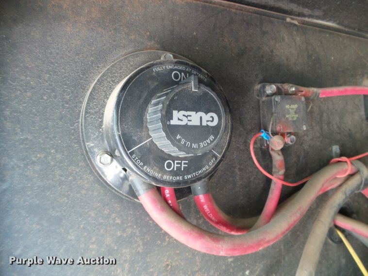 image for item DC5107 2000 Freightliner 38WDD Endeavor Holiday Rambler RV