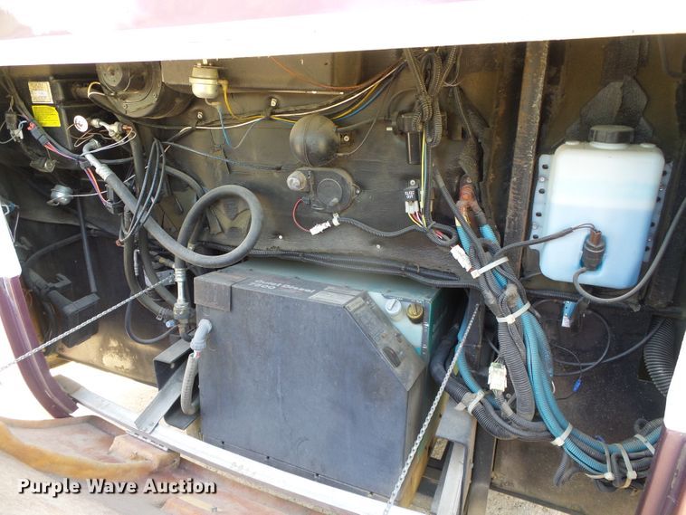 image for item DC5107 2000 Freightliner 38WDD Endeavor Holiday Rambler RV