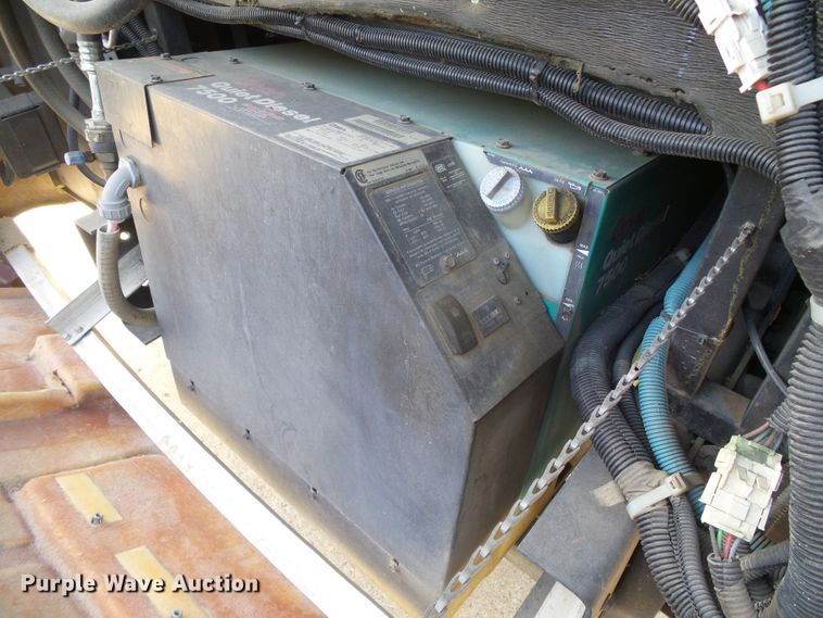 image for item DC5107 2000 Freightliner 38WDD Endeavor Holiday Rambler RV