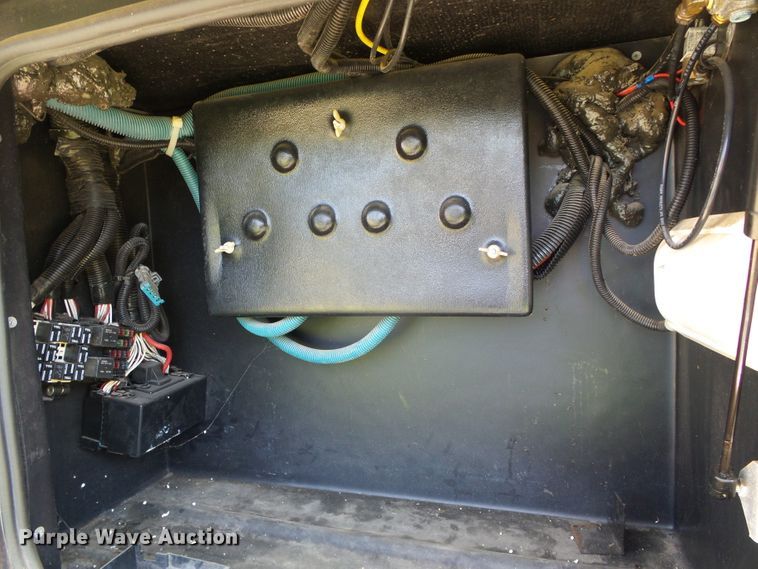 image for item DC5107 2000 Freightliner 38WDD Endeavor Holiday Rambler RV