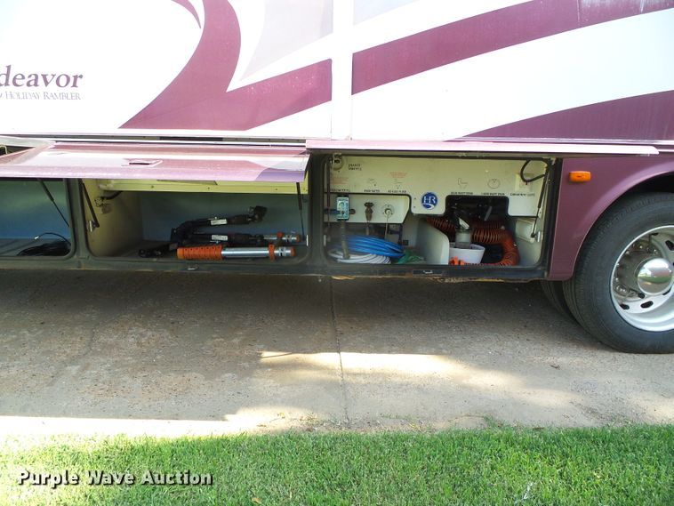 image for item DC5107 2000 Freightliner 38WDD Endeavor Holiday Rambler RV