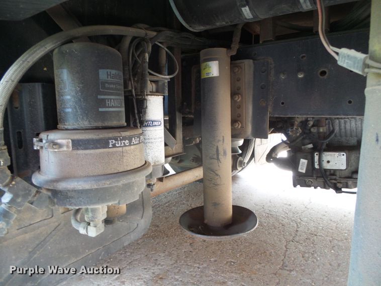 image for item DC5107 2000 Freightliner 38WDD Endeavor Holiday Rambler RV