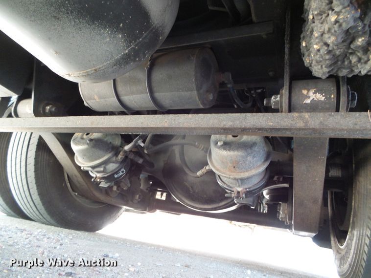 image for item DC5107 2000 Freightliner 38WDD Endeavor Holiday Rambler RV