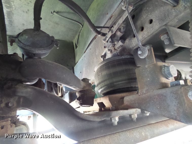 image for item DC5107 2000 Freightliner 38WDD Endeavor Holiday Rambler RV