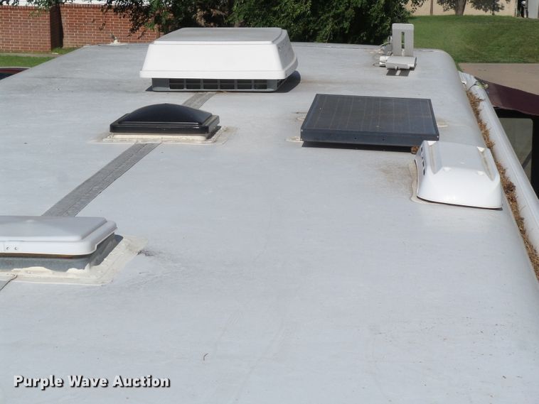 image for item DC5107 2000 Freightliner 38WDD Endeavor Holiday Rambler RV