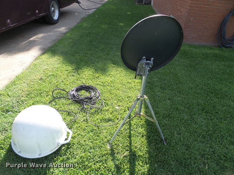 image for item DC5107 2000 Freightliner 38WDD Endeavor Holiday Rambler RV