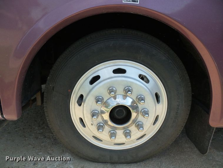 image for item DC5107 2000 Freightliner 38WDD Endeavor Holiday Rambler RV