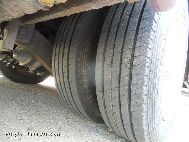 image for item DC5107 2000 Freightliner 38WDD Endeavor Holiday Rambler RV