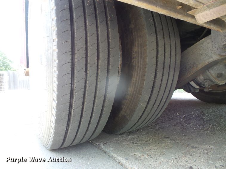 image for item DC5107 2000 Freightliner 38WDD Endeavor Holiday Rambler RV