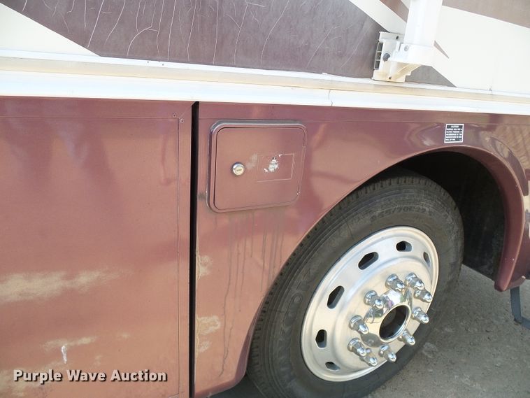 image for item DC5107 2000 Freightliner 38WDD Endeavor Holiday Rambler RV