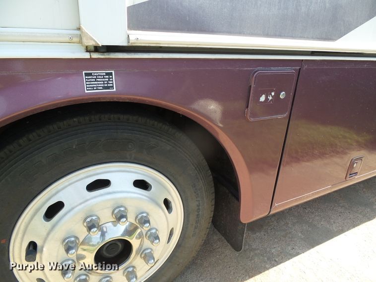 image for item DC5107 2000 Freightliner 38WDD Endeavor Holiday Rambler RV