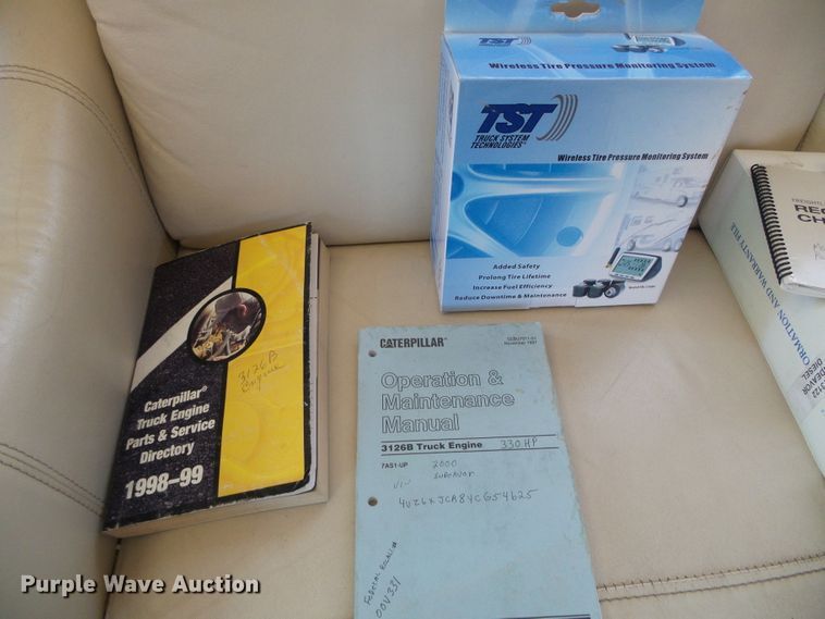 image for item DC5107 2000 Freightliner 38WDD Endeavor Holiday Rambler RV