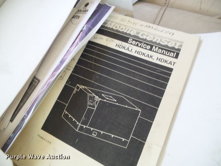 image for item DC5107 2000 Freightliner 38WDD Endeavor Holiday Rambler RV