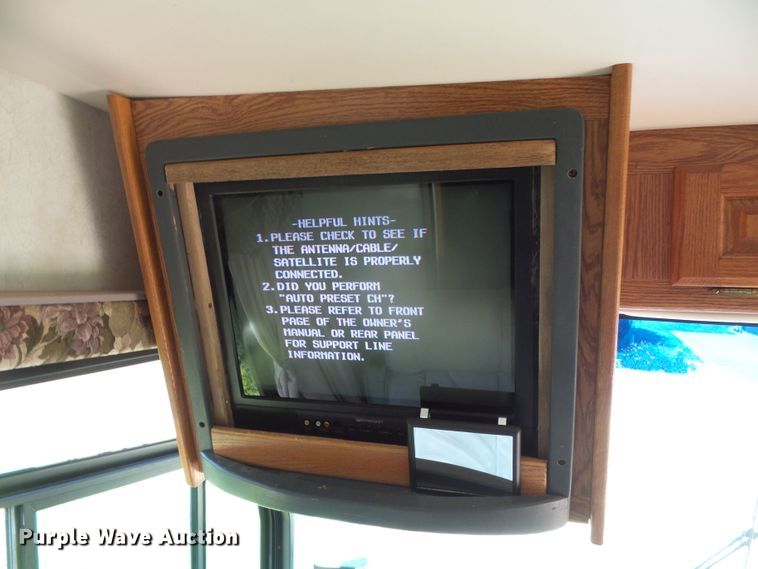 image for item DC5107 2000 Freightliner 38WDD Endeavor Holiday Rambler RV