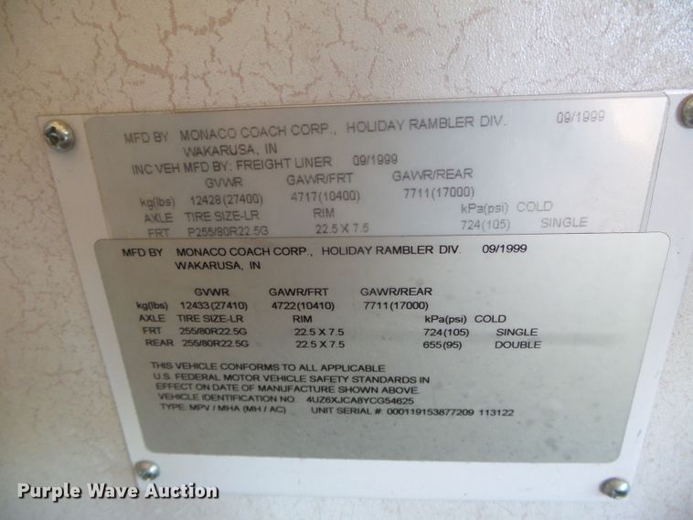 image for item DC5107 2000 Freightliner 38WDD Endeavor Holiday Rambler RV