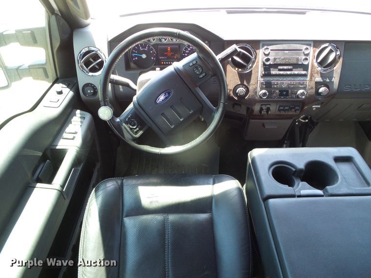 image for item DC5109 2011 Ford F350 Super Duty Lariat Crew Cab pickup truck