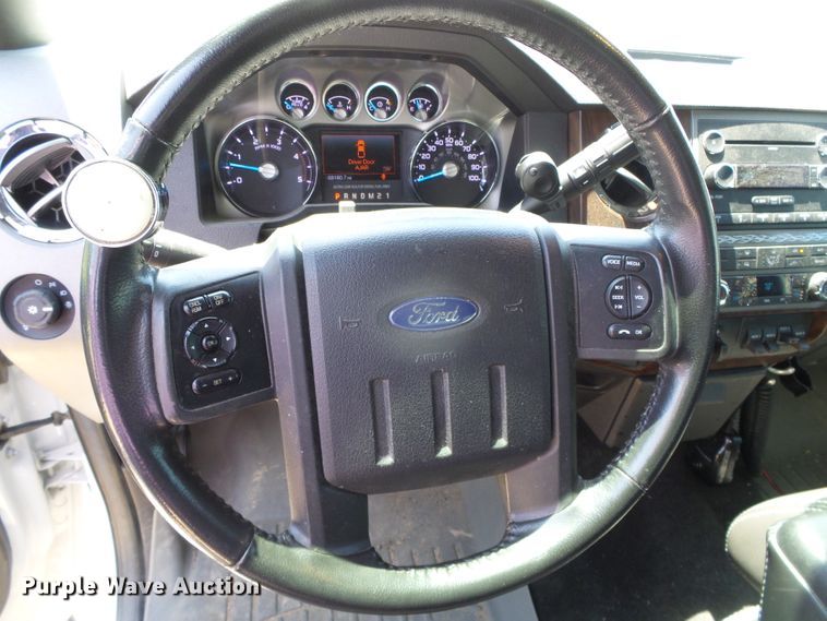 image for item DC5109 2011 Ford F350 Super Duty Lariat Crew Cab pickup truck