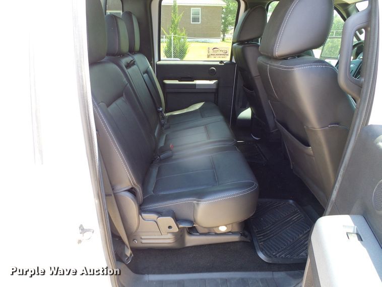 image for item DC5109 2011 Ford F350 Super Duty Lariat Crew Cab pickup truck