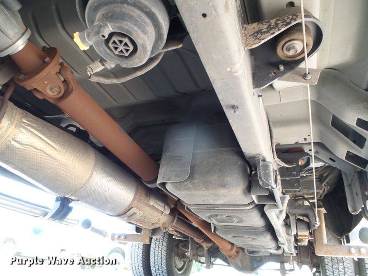 image for item DC5109 2011 Ford F350 Super Duty Lariat Crew Cab pickup truck