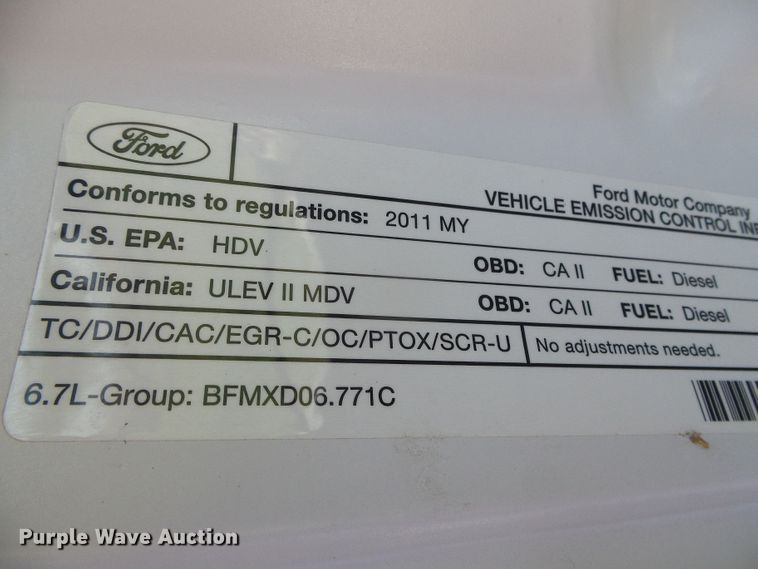 image for item DC5109 2011 Ford F350 Super Duty Lariat Crew Cab pickup truck