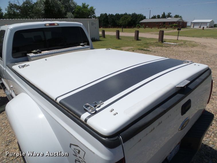 image for item DC5109 2011 Ford F350 Super Duty Lariat Crew Cab pickup truck