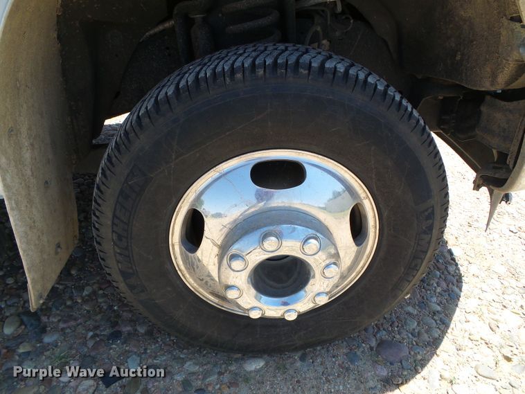 image for item DC5109 2011 Ford F350 Super Duty Lariat Crew Cab pickup truck