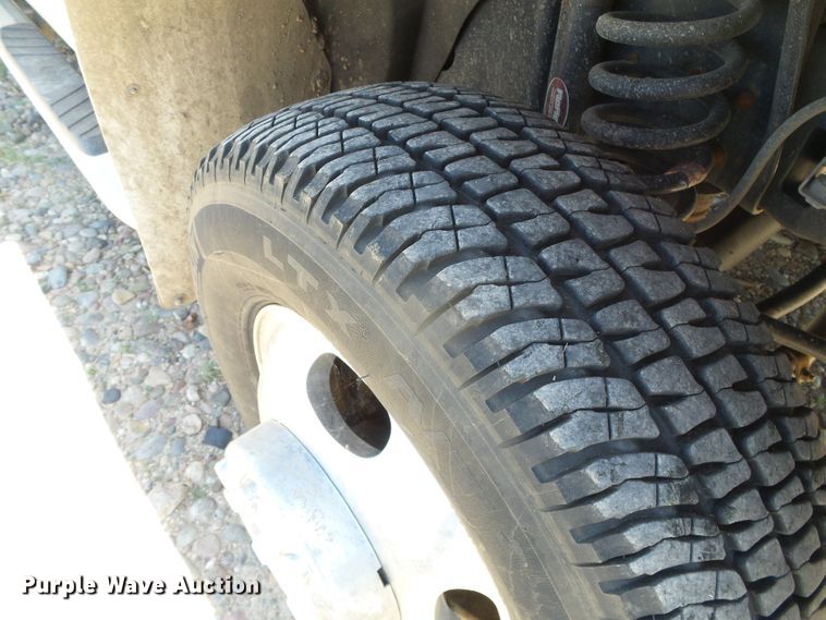 image for item DC5109 2011 Ford F350 Super Duty Lariat Crew Cab pickup truck