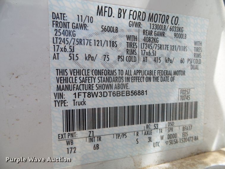 image for item DC5109 2011 Ford F350 Super Duty Lariat Crew Cab pickup truck