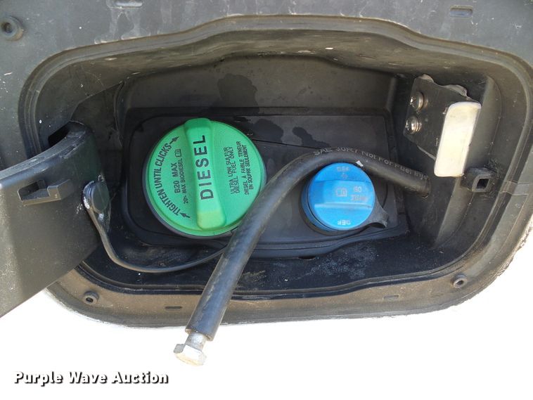 image for item DC5110 2017 Ford F350 Super Duty Lariat Crew Cab pickup truck