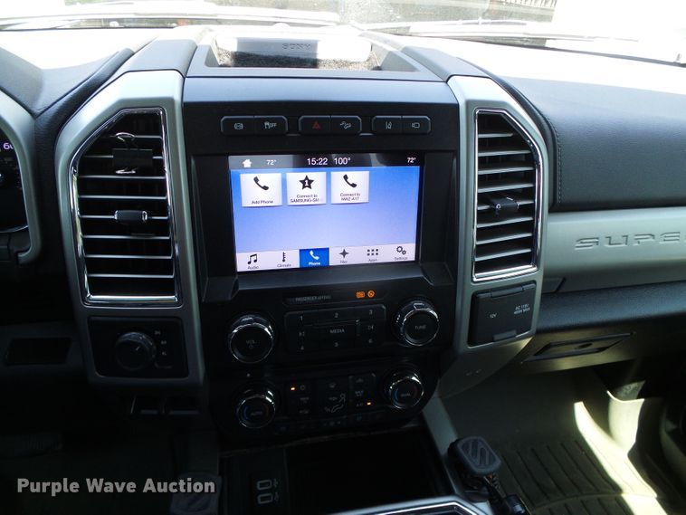 image for item DC5110 2017 Ford F350 Super Duty Lariat Crew Cab pickup truck