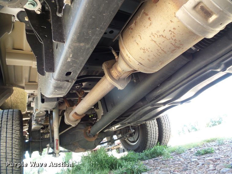 image for item DC5110 2017 Ford F350 Super Duty Lariat Crew Cab pickup truck