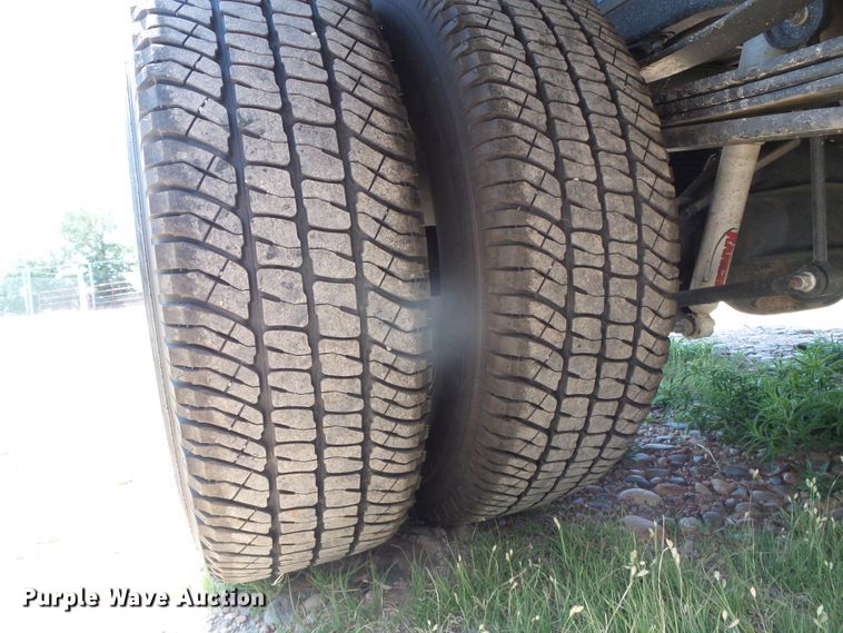 image for item DC5110 2017 Ford F350 Super Duty Lariat Crew Cab pickup truck