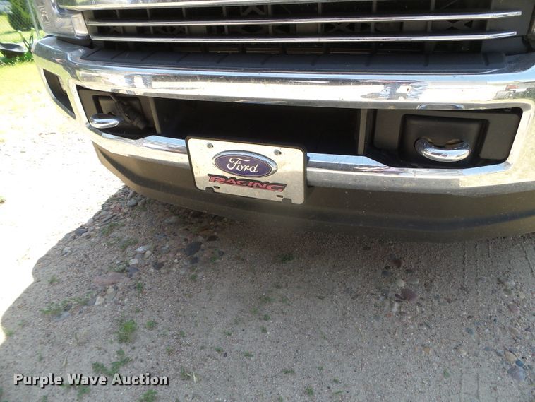 image for item DC5110 2017 Ford F350 Super Duty Lariat Crew Cab pickup truck
