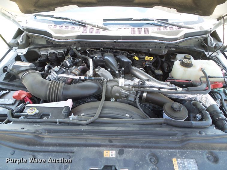 image for item DC5110 2017 Ford F350 Super Duty Lariat Crew Cab pickup truck