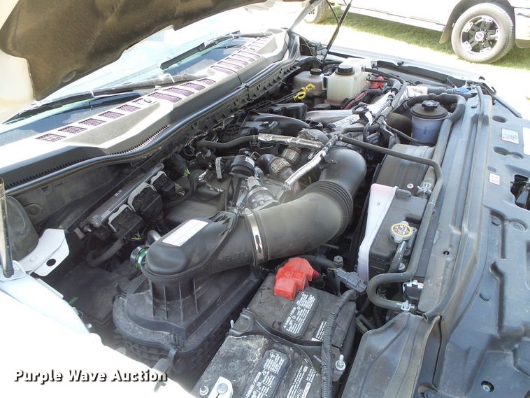 image for item DC5110 2017 Ford F350 Super Duty Lariat Crew Cab pickup truck